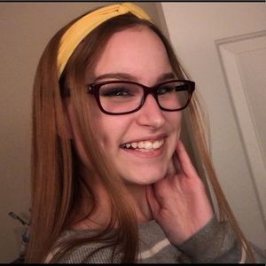 Meet your Posher, Hailee